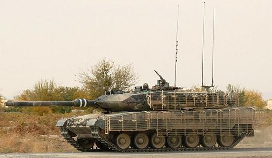 Leopard 2A6M CAN (Canad)